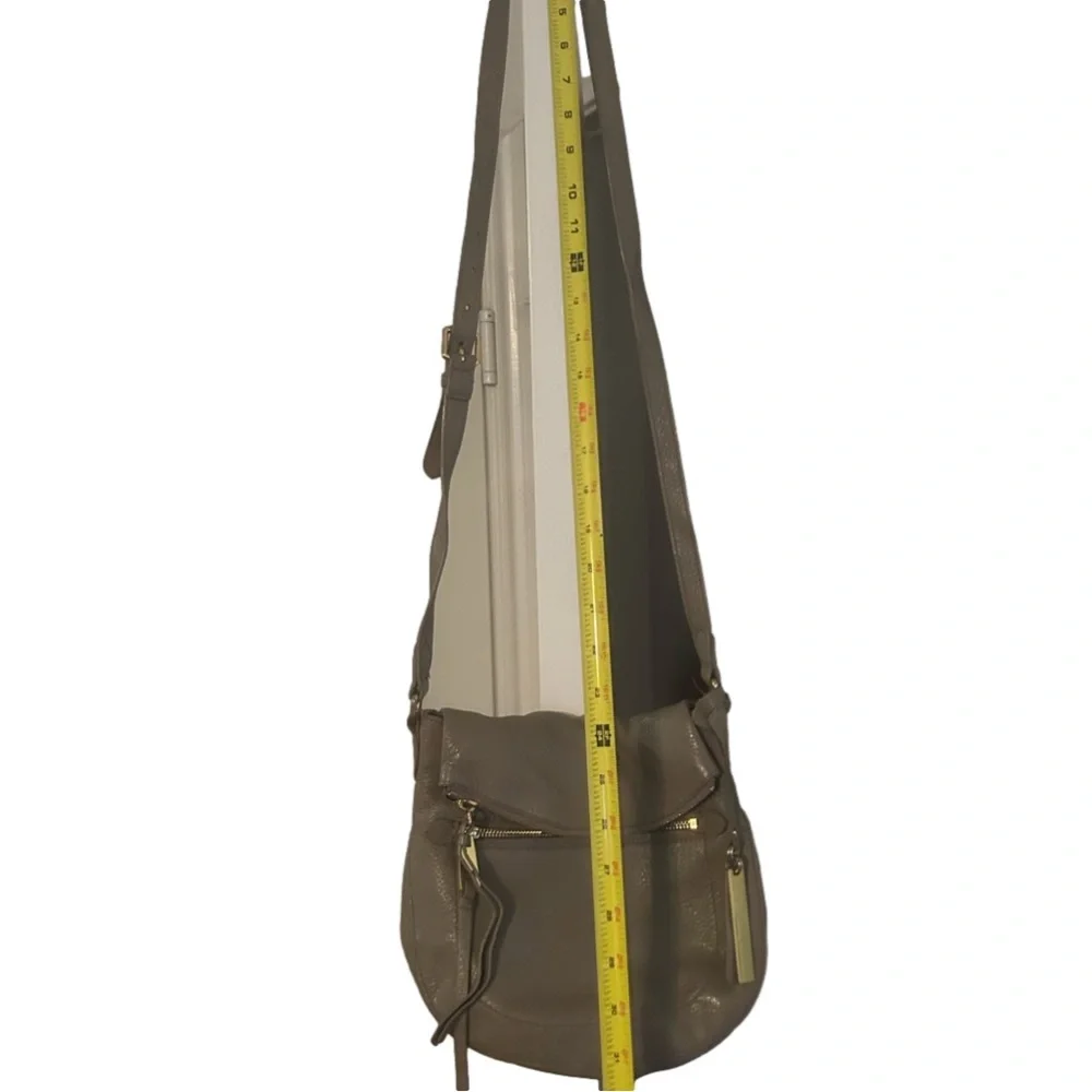Vince Camuto women’s tala crossbody bag.